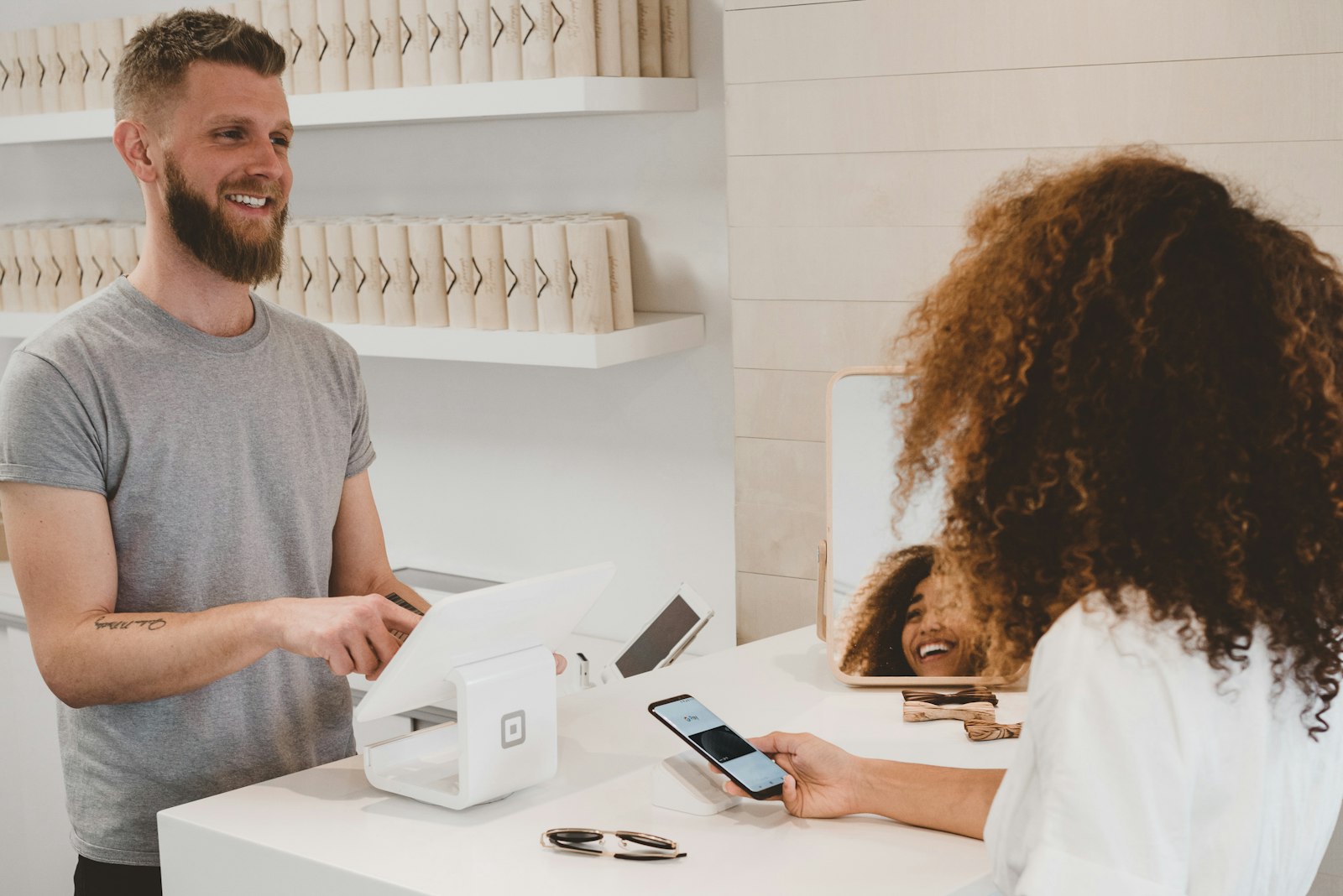 E-commerce small parcel